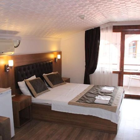 Diamond City Resort Hotel บูยูกเชกเมเช ภายนอก รูปภาพ